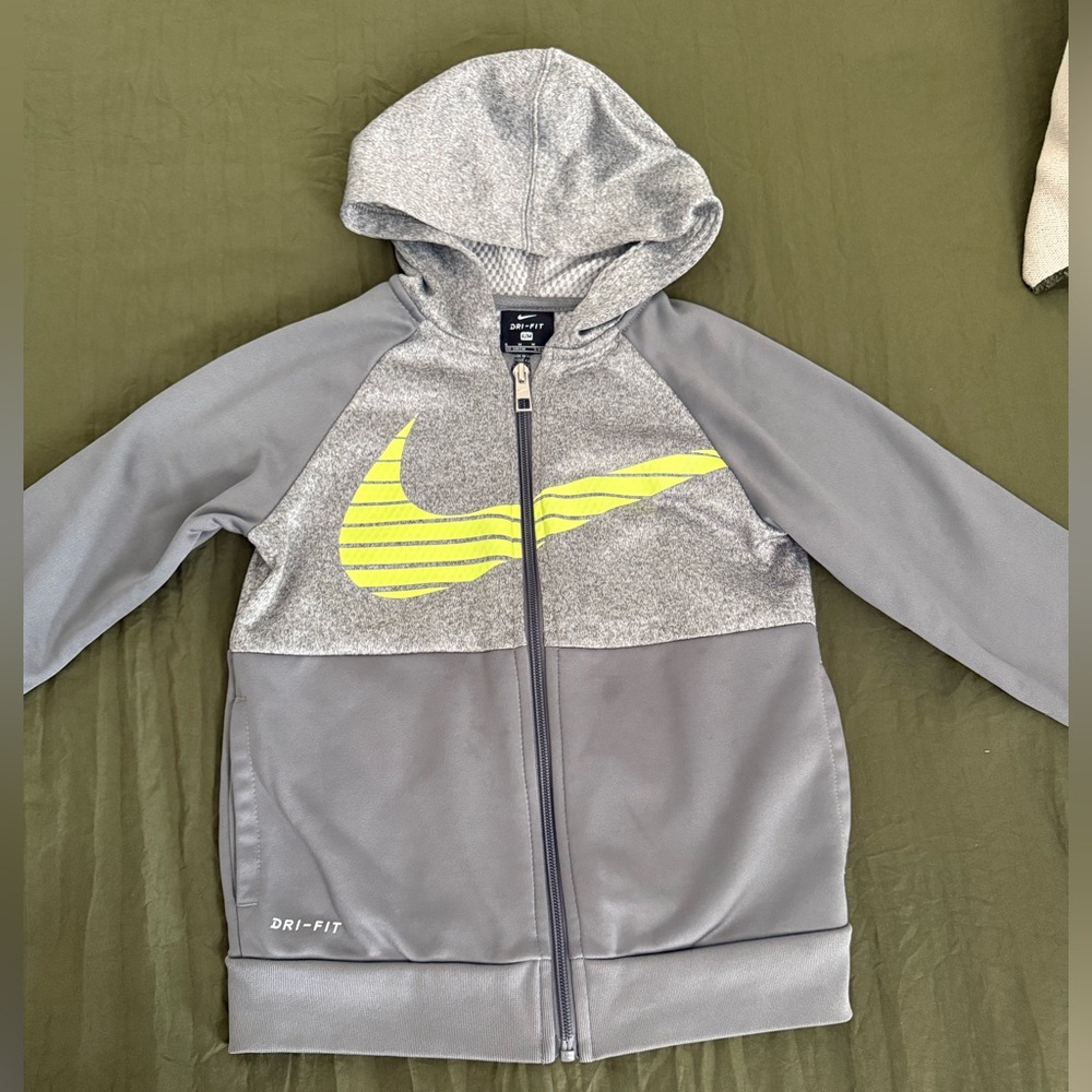 Nike Boy Dri-Fit Gray Jogger Outfit size 6 / Medium - Picture 5 of 6
